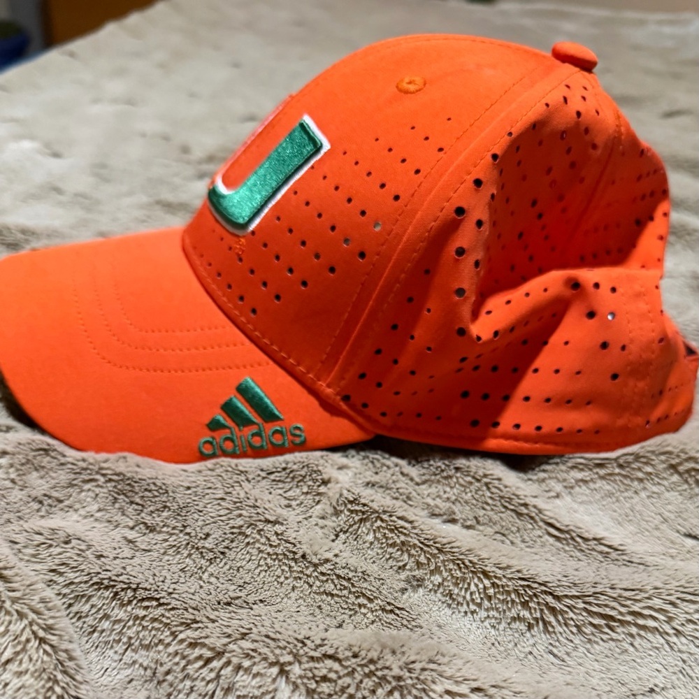 Adidas Men’s Miami Hurricanes Superlite Aeroredy Adjustable Hat - Picture 2 of 4